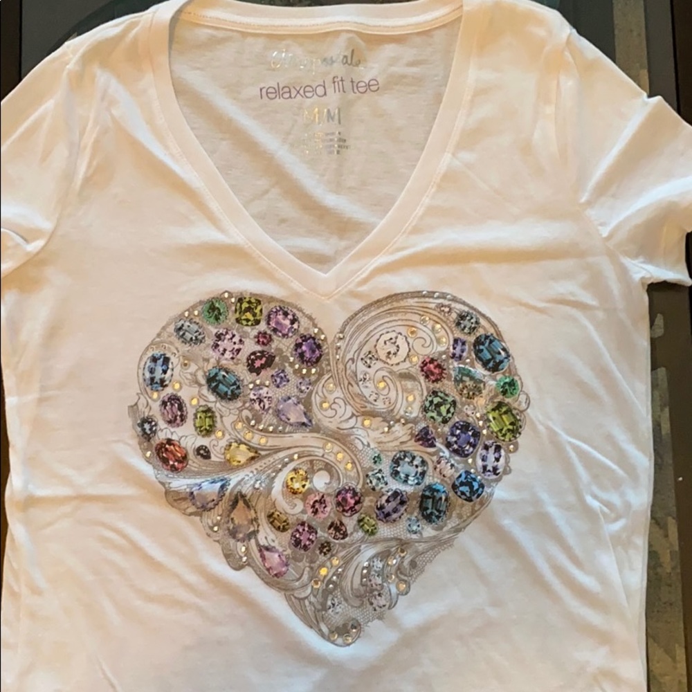 5/$25! NWOT bedazzled tee